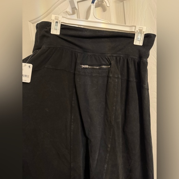 Free People Movement Hot Shot Harem Pants NWT Washed Black Size S - Picture 7 of 11